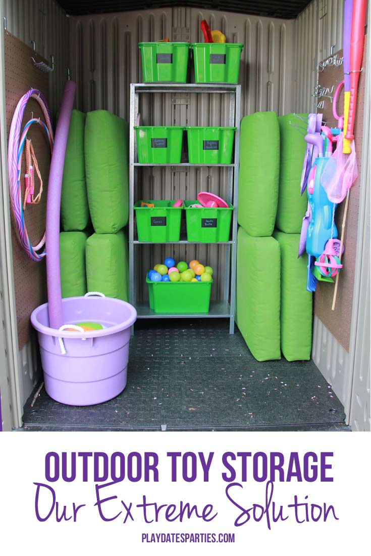 outdoor toy trunk