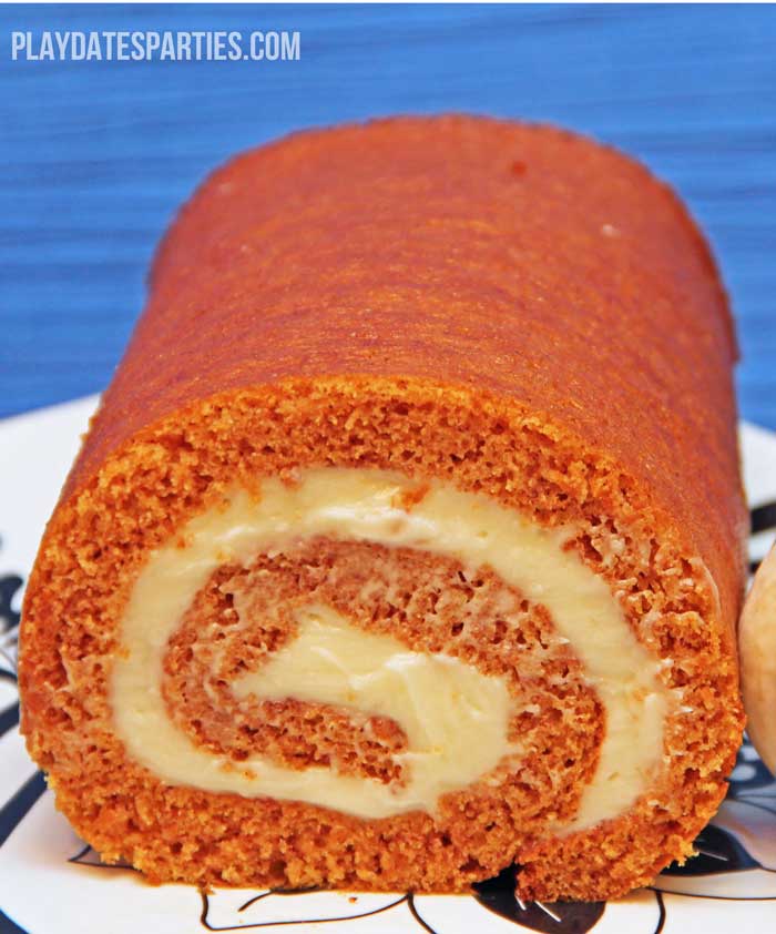 Looking to shake things up a bit or just want to try something new? Pumpkin rolls and pumpkin custard are 2 delicious alternatives to pumpkin pie!