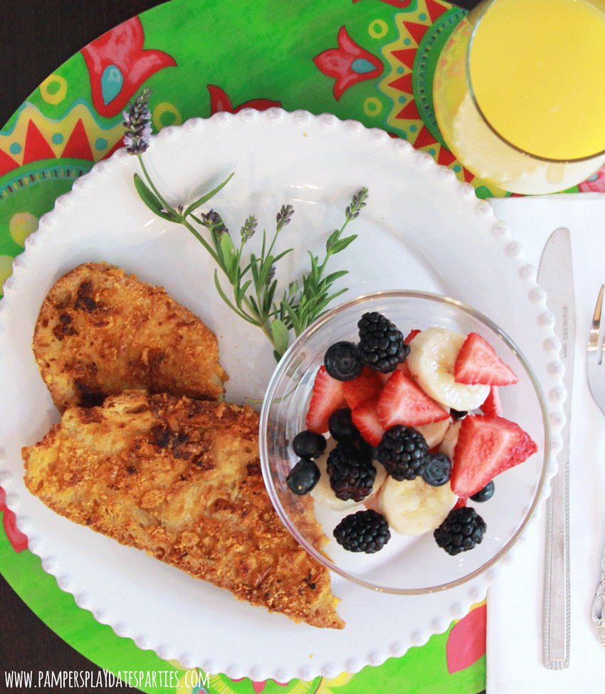 This Cap'n Crunch french toast recipe is sure to please everyone in the family with its sweet and crunchy topping. 