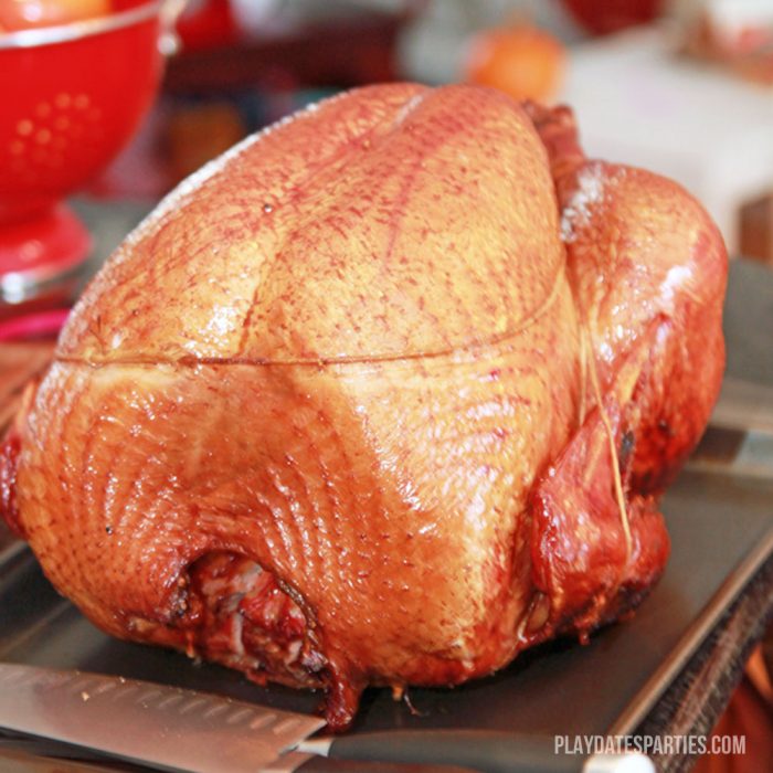 How to Grill a Turkey on a Charcoal Grill for Thanksgiving Dinner