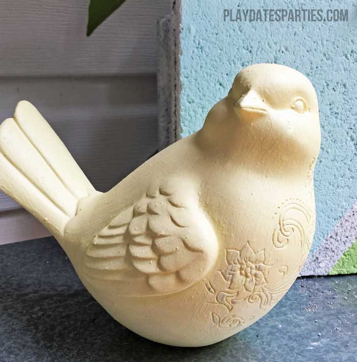 Make your ceramic figurines pop with a couple coats of homemade chalk paint!