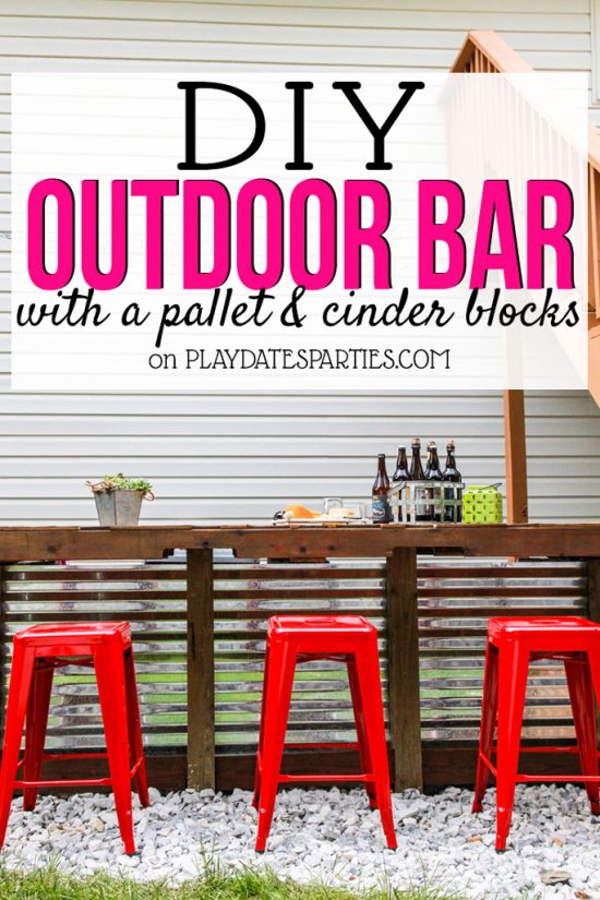DIY Outdoor Bar with Cinder Blocks and a Pallet