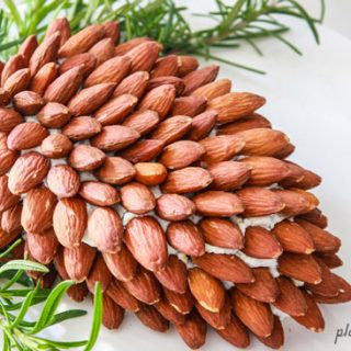 Pine Cone Cheese Ball