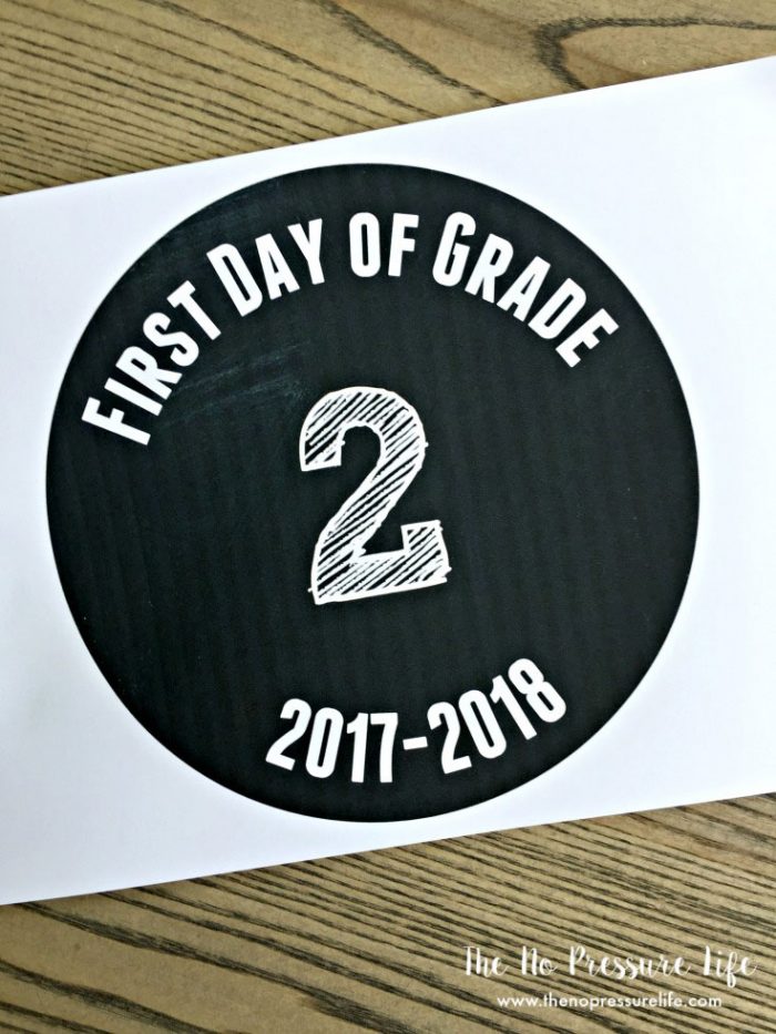 This easy printable back-to-school sign is an adorable prop for your kids first day of school. Just print, cut, and you're ready to go! And if you have an extra 10 minutes, why not make the cute photo prop that goes with it?