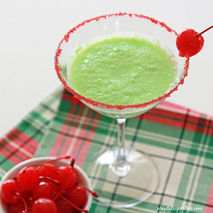 The creamy apple mock-tini #recipe is the perfect easy green mocktail for #kids during the #holiday season. Kids love that this drink is full of surprising flavors, but would you drink it? 
