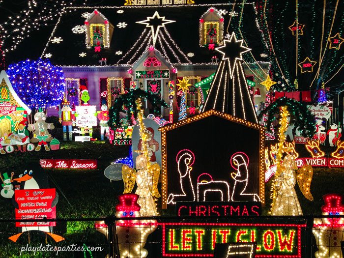 Going to tour the best lights in town | Christmas activities for families