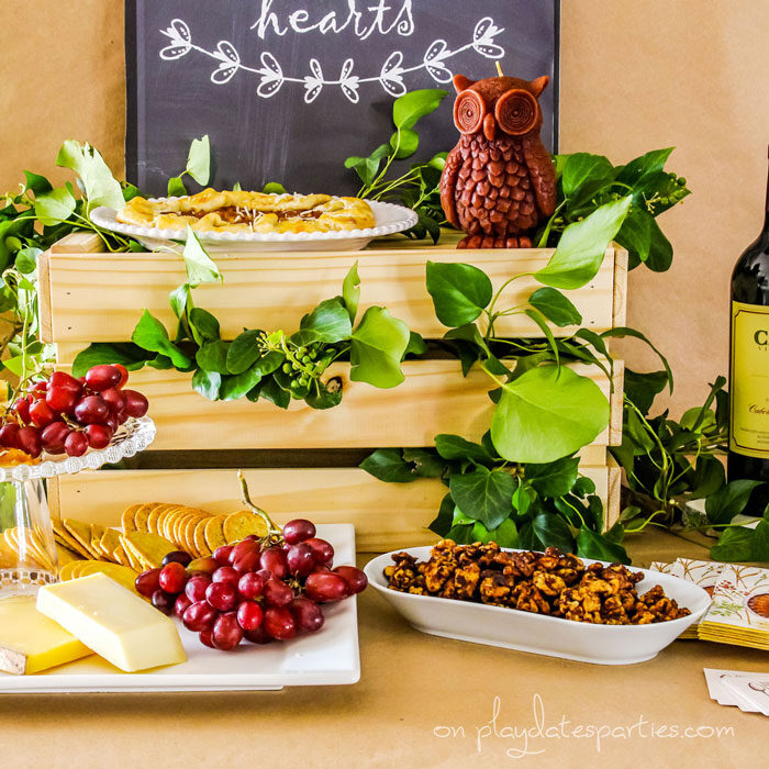 thanksgiving buffet table