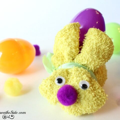 Image for How to Make Washcloth Bunnies to Hold Easter Eggs