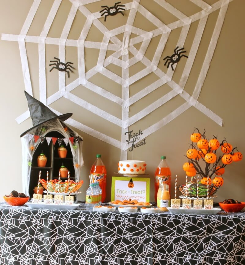 15+ Simply Gourd-geous Halloween Parties for Kids