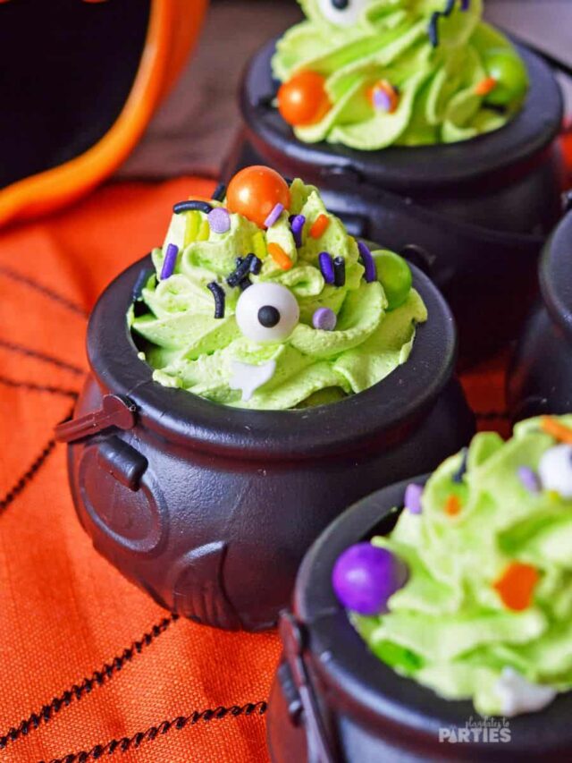 Witch Cauldron Pudding Pots - Playdates to Parties