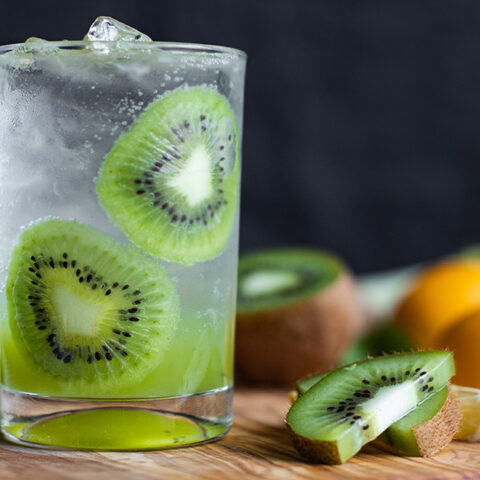 A nonalcoholic spritzer made with lemon juice and fresh kiwi.