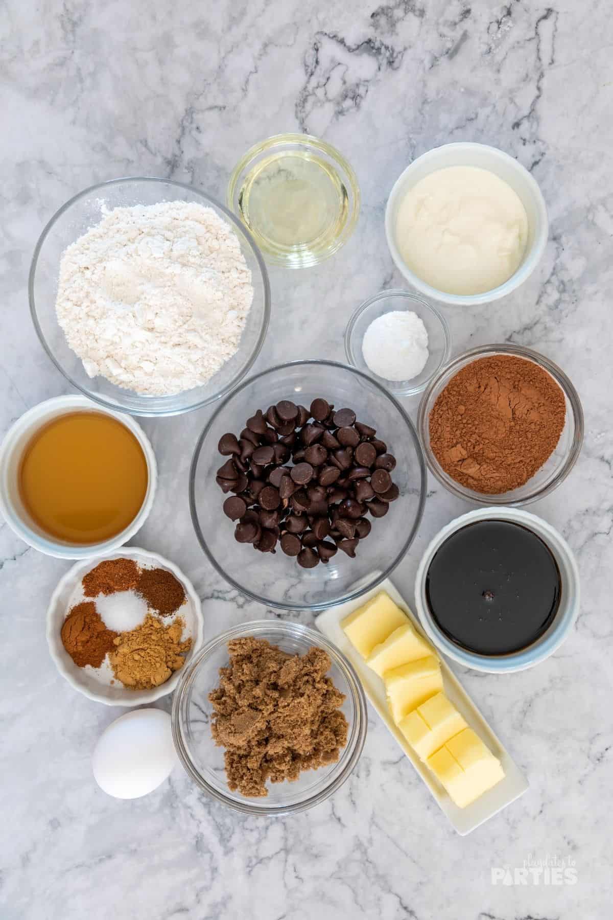 Ingredients for Gingerbread Bars with Chocolate and Rum.