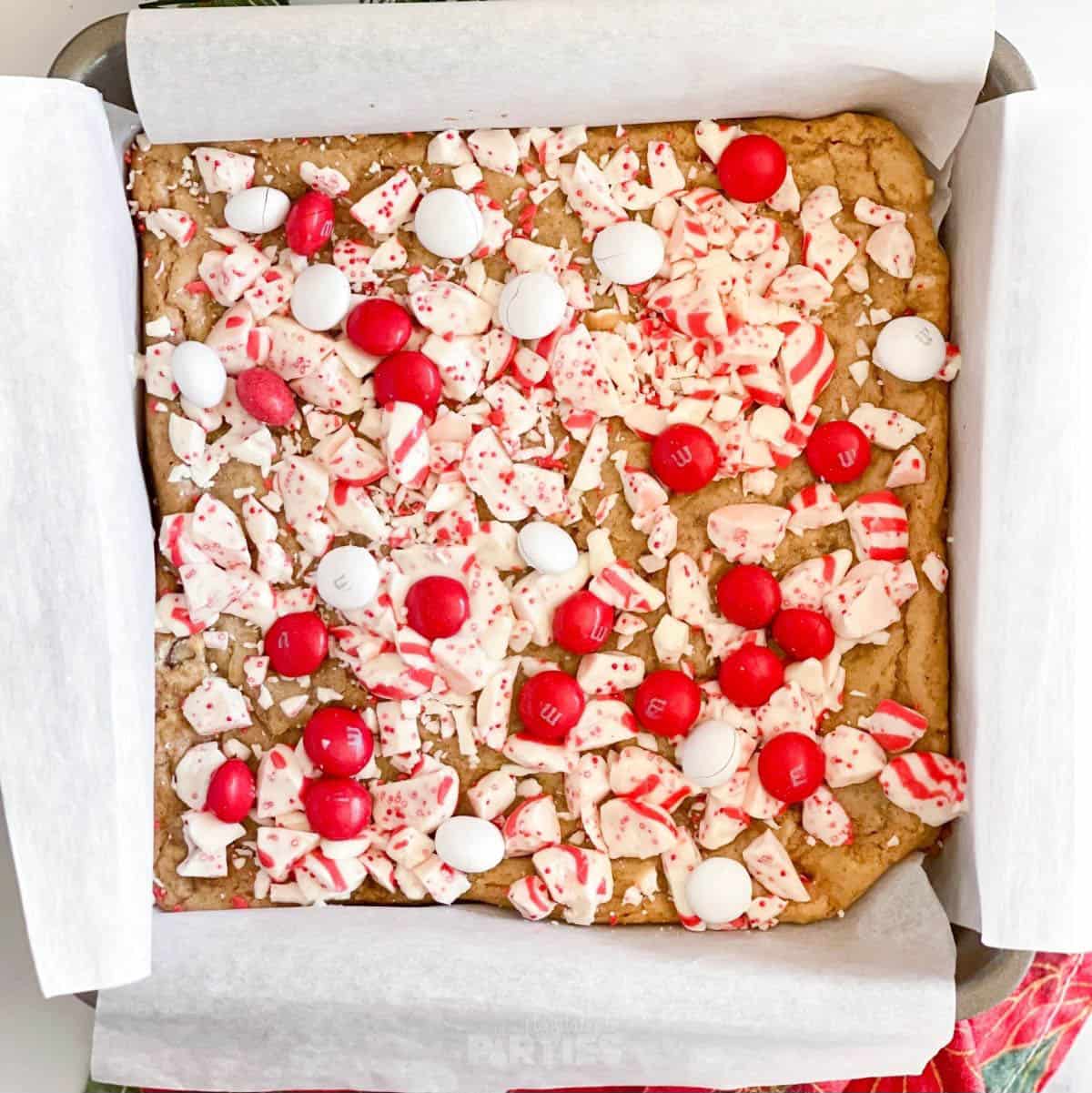A pan of peppermint blondies right out of the oven.