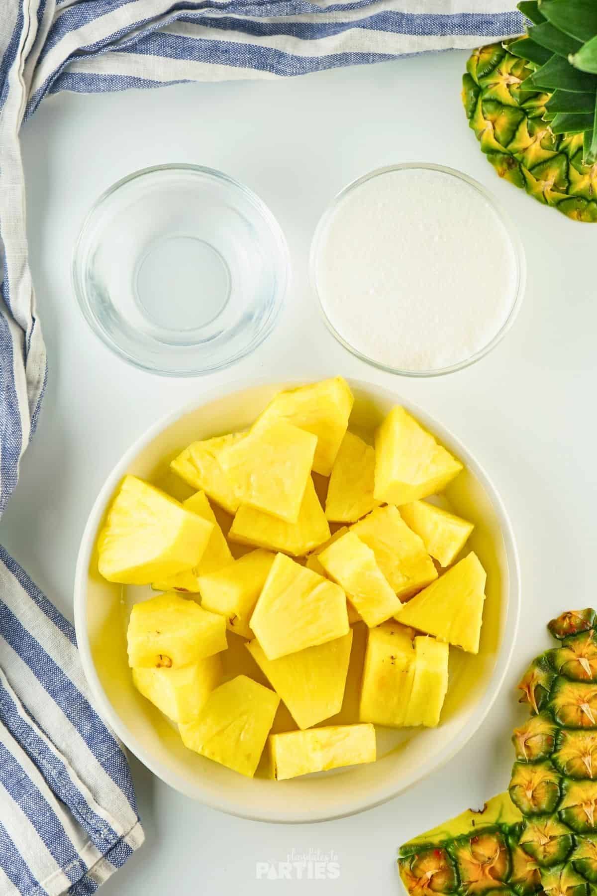 Ingredients include water, sugar, and fresh cut pineapple.