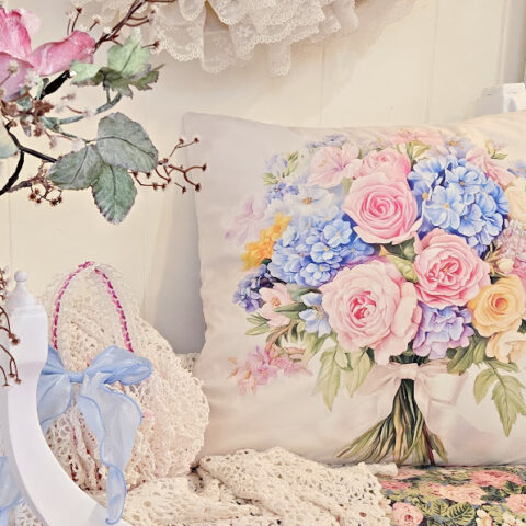 Image for Penny's Vintage Home: Spring Basket of Bunnies
